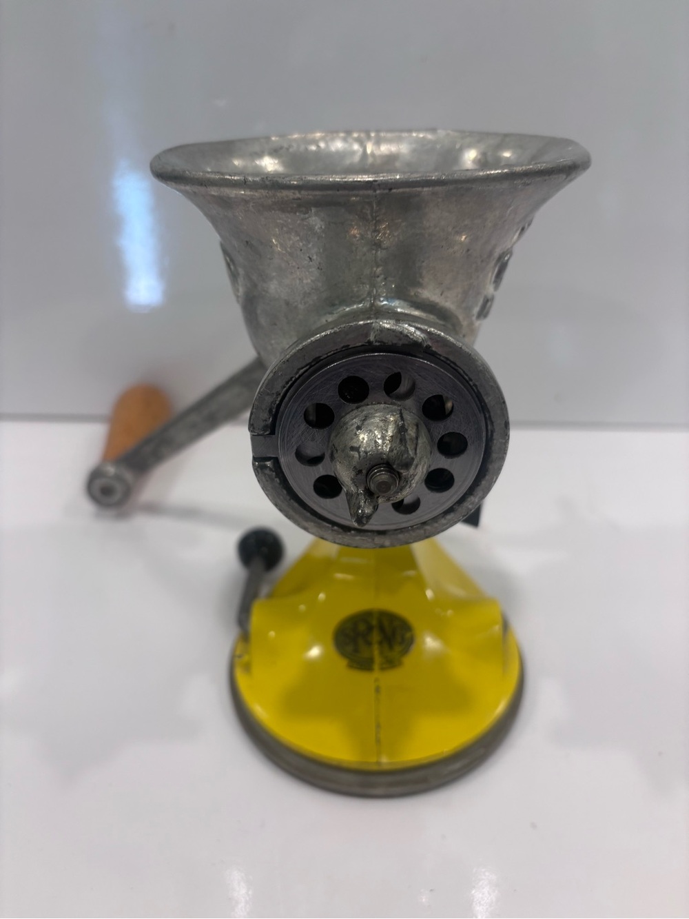 Meat Grinder / Mincer Spong & Co. Basildon Essex England Vintage No 10 Yellow